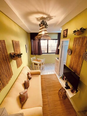 อพาร์ทเมนท์, 1 ห้องนอน, พร้อมสิ่งอำนวยความสะดวกส ำหรับผู้พิการ, สูบบุหรี่ได้ | ห้องนั่งเล่น