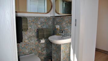 Bungalow, 1 kamar tidur, Boleh Merokok, patio | Kamar mandi