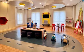 Shared Dormitory, 1 Bedroom, Accessible, Smoking | Children's area