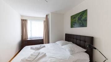 1 chambre, bureau, fer et planche Ă repasser, Wi-Fi