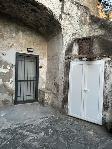 B&Borrelli La Dimora dell'Artista Room Rentals in the Green