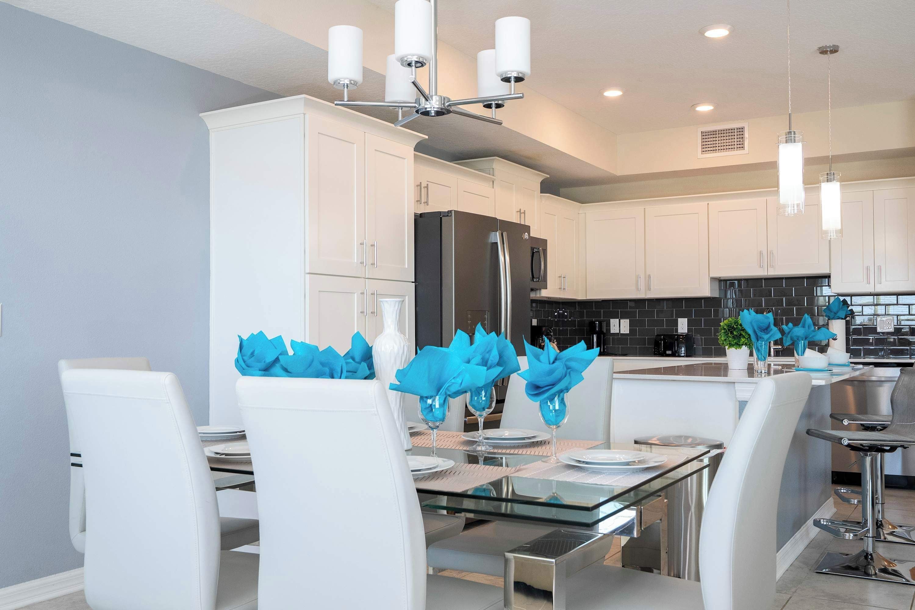 Condo tiện nghi đơn giản | Phòng ăn