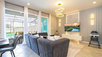 Premium Townhome | Living room