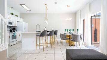Premium Townhome | Private kitchen