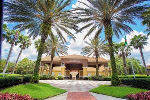 Resort view - Modern Townhouse Near Disney W/ Private Pool 8523 (Kissimmee)