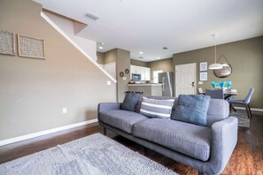 Maison mitoyenne Confort | Salle de séjour