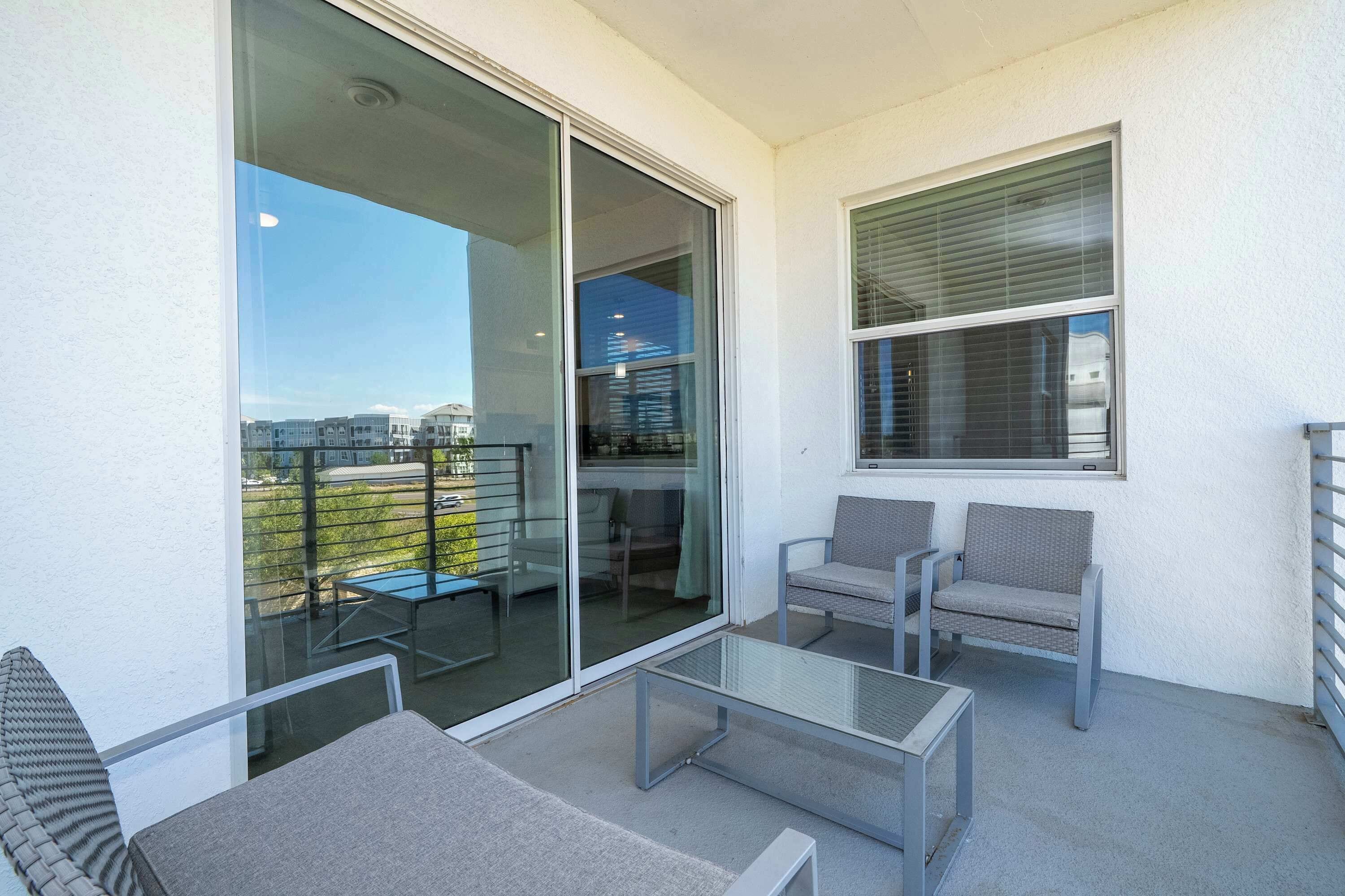 Comfort Condo | Balcony