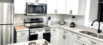Spacious House by TopGolf Pharr
