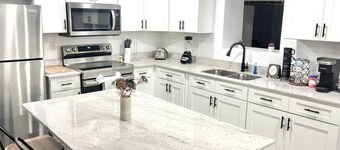 Spacious House by TopGolf Pharr