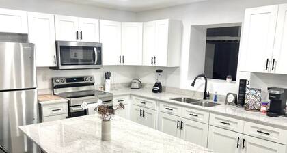 Spacious House by TopGolf Pharr