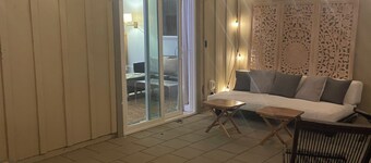 Charming NEW studio with AC and private yard in tranquil Sebastopol