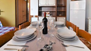 Leilighet, 1 soverom, balkong | Spisestue