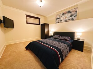 2 chambres, fer et planche à repasser, Wi-Fi, literie fournie