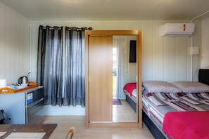 Apartment, Smoking | 1 bedroom - Casa Container Minimalismo e Estilo a 130m do mar (Itajai)