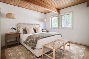 5 soverom, strykejern/-brett, reiseseng for barn og wi-fi (inkludert)