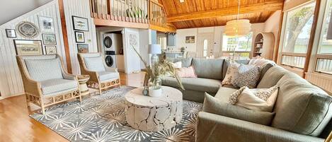 智能電視、乒乓球設施