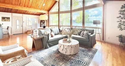Lakefront Home w/ Deep Water Dock, Firepit, Kayaks