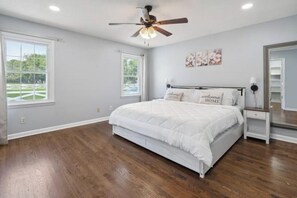 3 bedrooms, iron/ironing board, free WiFi, bed sheets