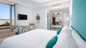 1 bedroom, in-room safe, iron/ironing board, free WiFi