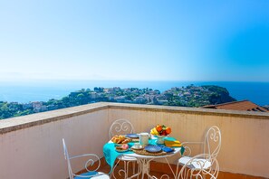 Outdoor dining - De Pando - Ravello (Scala)