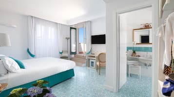 1 bedroom, in-room safe, iron/ironing board, free WiFi