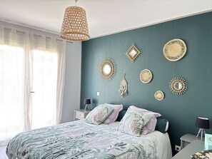 4 bedrooms, free WiFi - 232 - Beautiful villa with swimming pool for 8 people (HOURTIN)