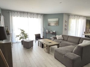 Living area - 232 - Beautiful villa with swimming pool for 8 people (HOURTIN)