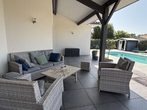Pool - 232 - Beautiful villa with swimming pool for 8 people (HOURTIN)