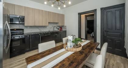 Charming 2-bedroom apartment with AC, WiFi in lovely St. Louis