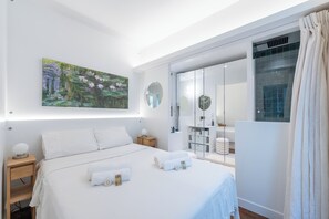 1 chambre, fer et planche à repasser, Wi-Fi, draps fournis