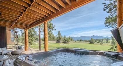 Home on the 10th Hole Home for 8 With Incredible Views & Hot Tub