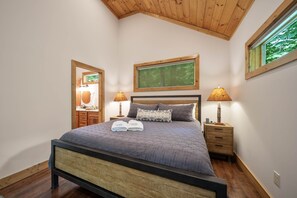 3 quartos, Wi-Fi de cortesia, roupa de cama