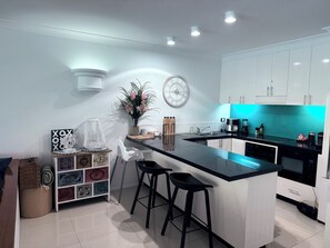 Microwave, oven, stovetop, dishwasher