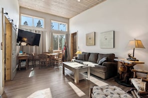 Cabin, 1 King Bed with Sofa bed, Kitchen, Mountain View (Wilderness Club Quarters) | Living area - Wilderness Club Quarters Cozy Home For 4 Near Golf & Shops (Eureka)