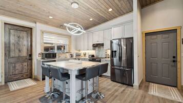 Cabin, 1 King Bed with Sofa bed, Kitchen, Mountain View (Wilderness Club Quarters) | Private kitchen | Fridge, microwave, oven, stovetop