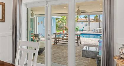 Gorgeous Beach House W/ Large Outdoor Patio, Heated Pool & Gas Fire Pit!
