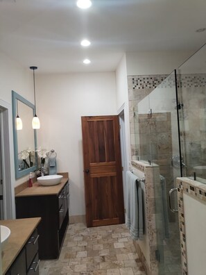 Towels, soap, shampoo, toilet paper