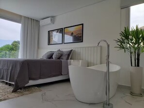 4 Schlafzimmer, Bügeleisen/Bügelbrett, Reisekinderbett, kostenloses WLAN