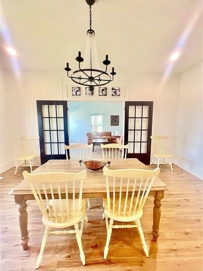 Very Spacious Remodeled Home Near Downtown