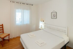 1 室のベッドルーム、WiFi (無料)、ベッドシーツ