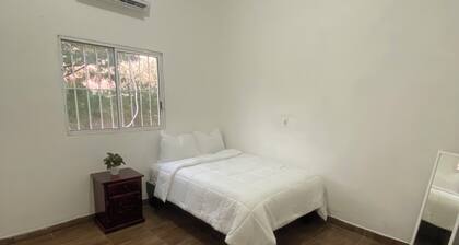 Charming 2-bedroom house with AC, WiFi in amazing Mazatlán