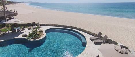 Et oppvarmet basseng