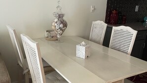Uklassifisert bilde, 4 av 12, knapp