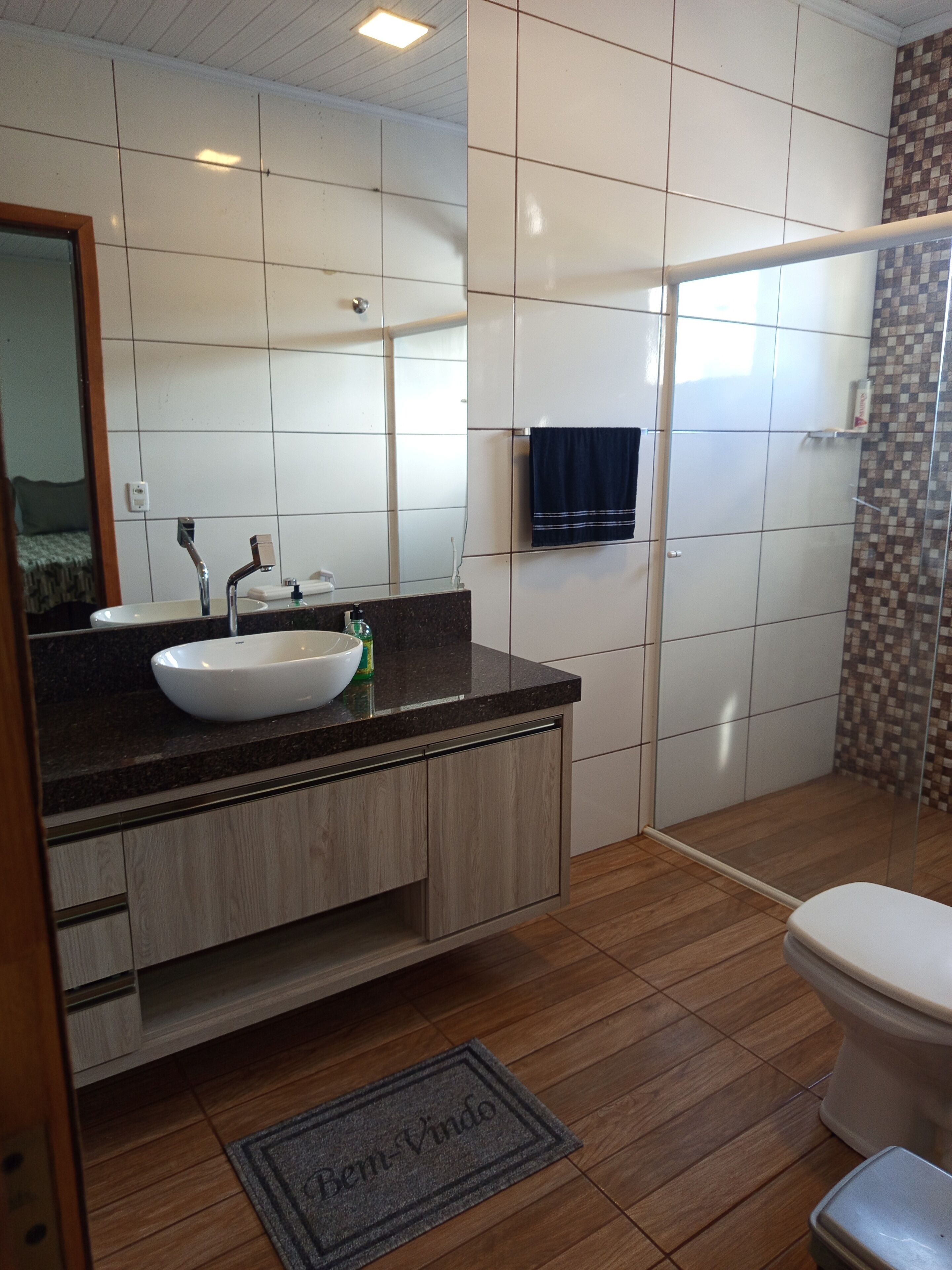 Dusche, Seife, Toilettenpapier