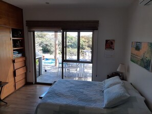 3 chambres, bureau, fer et planche à repasser, Wi-Fi (supplément)