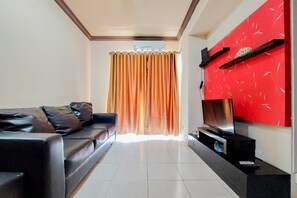 Standard Apartment | Living room