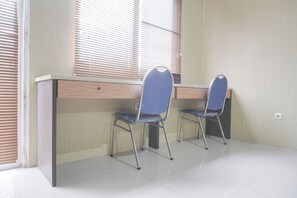 Standard Studio - Simply And Homey Studio Apartment At Park View Condominium (Depok)