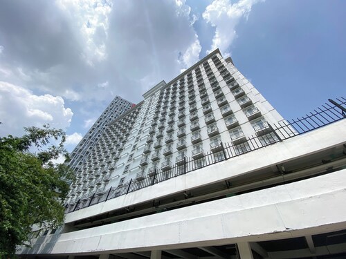 Well Furnished And Cozy Studio Paltrow City Apartment