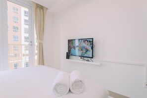 Standard Studio - Good Deal And Restful Studio Tokyo Riverside Pik 2 Apartment (Teluknaga)