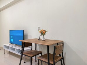 Standard Apartment | Dining room